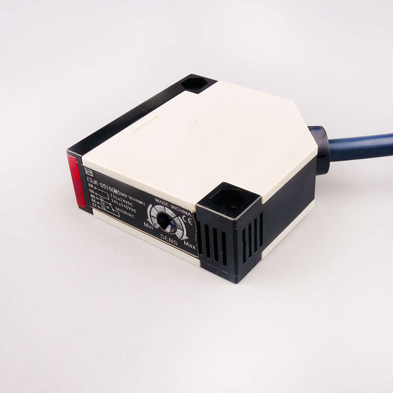 E3JK-DS30M1红外线漫反射光电开关感应器R4M1传感器100 200 5DM1