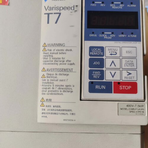 要询价---安川T7变频器F7J47P5功能包好实物图片有点破损维修646
