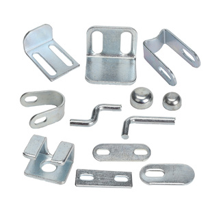 母猪产床定位栏大全门扣挂扣猪栏碰锁保育床地脚板加厚门锁扣