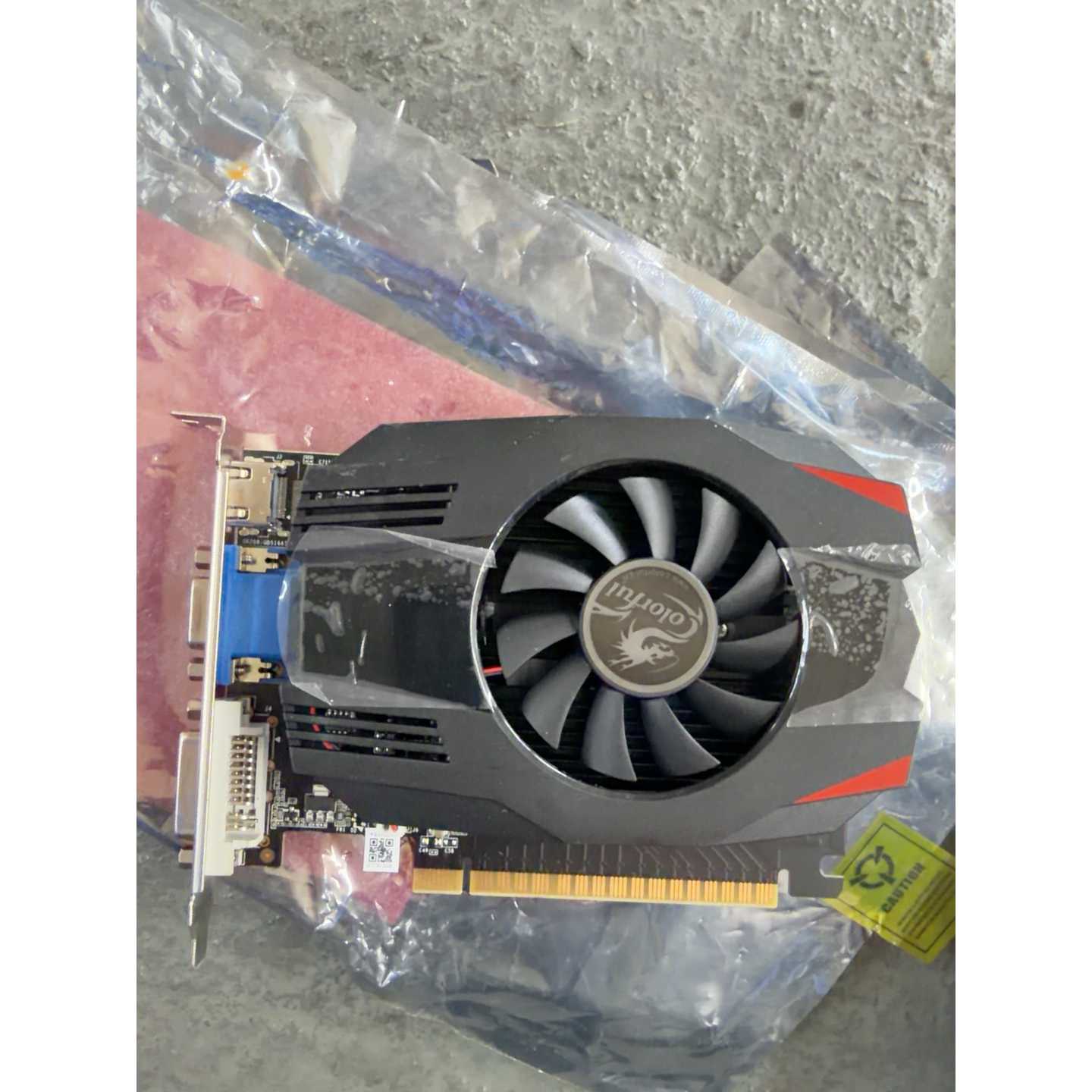 七彩虹GT730K黄金版2G显卡。