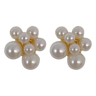 高级感耳钉女2025新款法式小众气质秋冬耳环网红轻奢爆款耳饰品