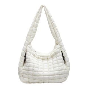 慵懒风羽绒包冬季新款棉服旅游包包女大容量云朵包轻便斜挎旅行包