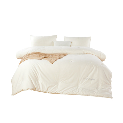 乐优家本臻蛋白润养加厚被芯秋冬