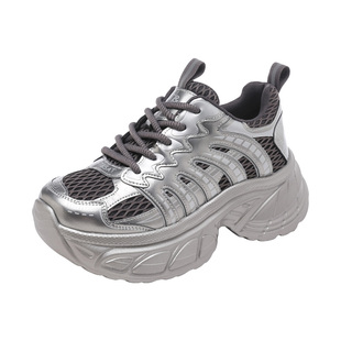 星期六厚底休闲鞋女款2025年冬季时尚小众百搭舒适不累脚老爹鞋子