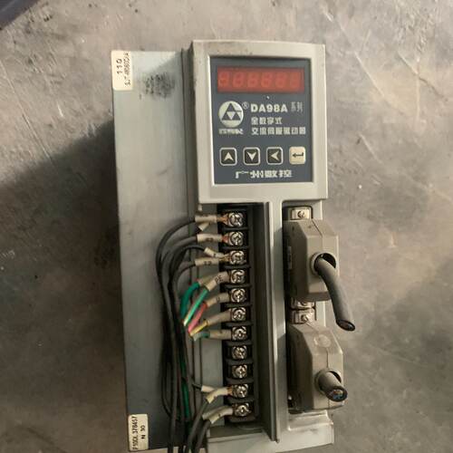 广数伺服驱动型号DA98A-15，电机110ST-M060D