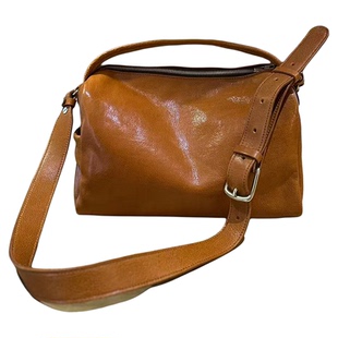 2026春夏新品波士顿包真皮单肩日系小众大容量软皮斜挎包女宽肩带