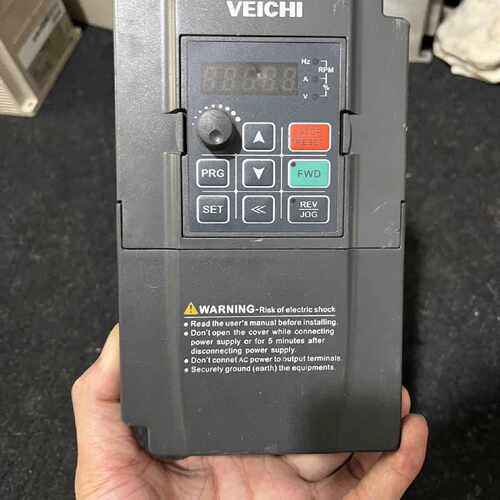 议价VEICHI伟创AC70ET32R2G2.2KW38维修