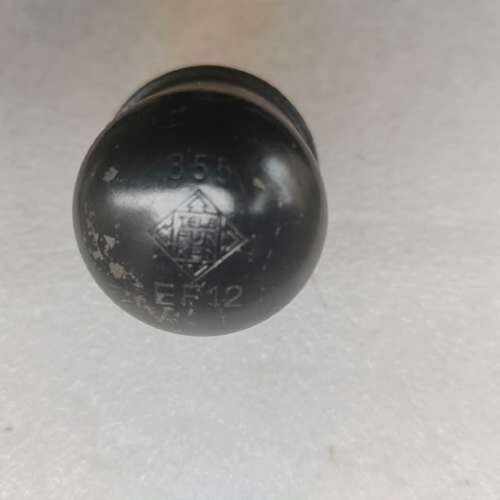 议价德根刻字电子管   EF12    一支    （A5）测值