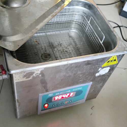 议价宁波新芝SB-5200D超声波清洗器，实物拍摄邮费自理，通电维修