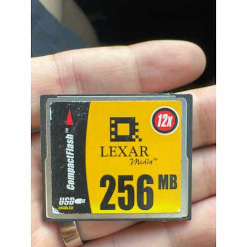 溢价-Lexar雷克沙256MB CF卡，件，成色还可以，有点