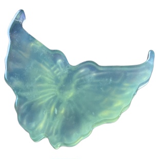 天然岫玉精雕蝴蝶吊坠保真通透淡绿玉石挂坠男女款好货产地直发玉