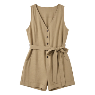 Casual V-neck pleated one-joined shorts 休闲V领褶皱连体短裤