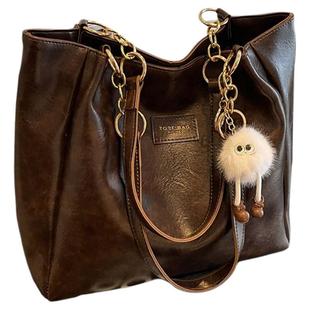 金玉鸟大容量托特包包女2024新款斜挎包大学生上课通勤包单肩包