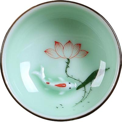青瓷立体浮雕金鱼手绘荷花红茶杯