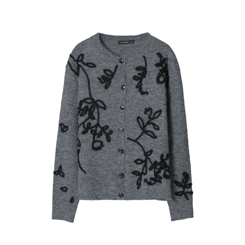 【纯手工盘绣】Unvesno(UN)中古感轻奢繁花立体花卉羊毛混纺毛衣