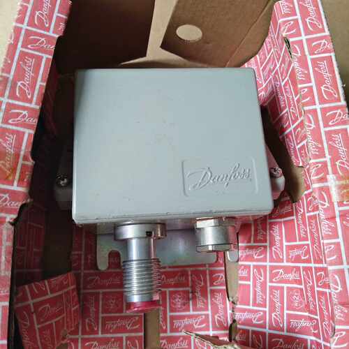 溢价-EMP2 084G2109 Danfoss压力变送器，型号0