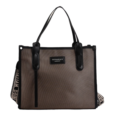 百搭时尚大小号尼龙托特包