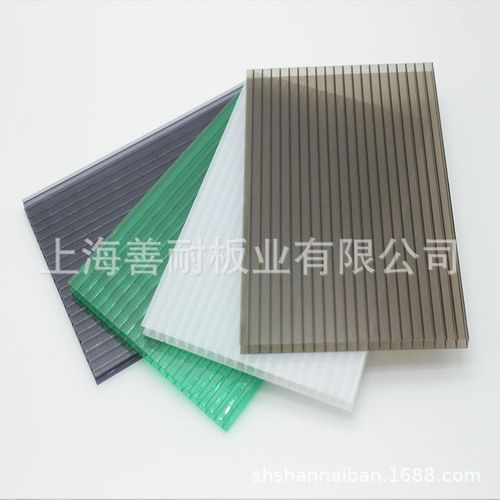 PC阳光板红色蓝色绿色蜂窝双层型茶色阳光板锁扣黄色字多层米