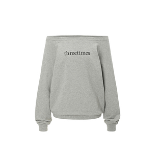 threetimes美式字母印花早秋一字肩薄款卫衣女宽松慵懒风长袖上衣