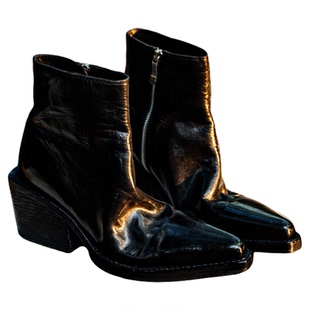 曼晨原创小众2025新款单靴尖头黑粗高跟水洗马皮马丁靴复古短靴女