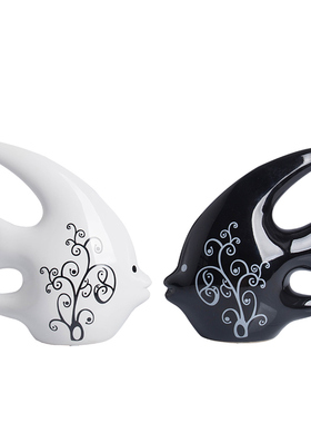 客厅装饰摆件陶瓷现代简约对吻鱼