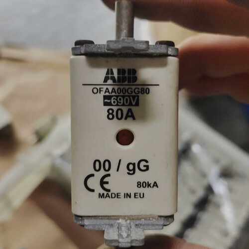 下单前咨询拆机ABB熔断器，型号OFAA00GG80，690V 80A