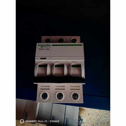 〔议价-可维修〕施耐德IC65N空气开关 3P C20A 全新正品 数量有2