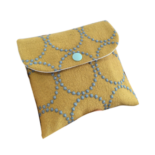 安生自制手工布艺刺绣卫生巾收纳包姨妈巾收纳袋月事包随身携带女