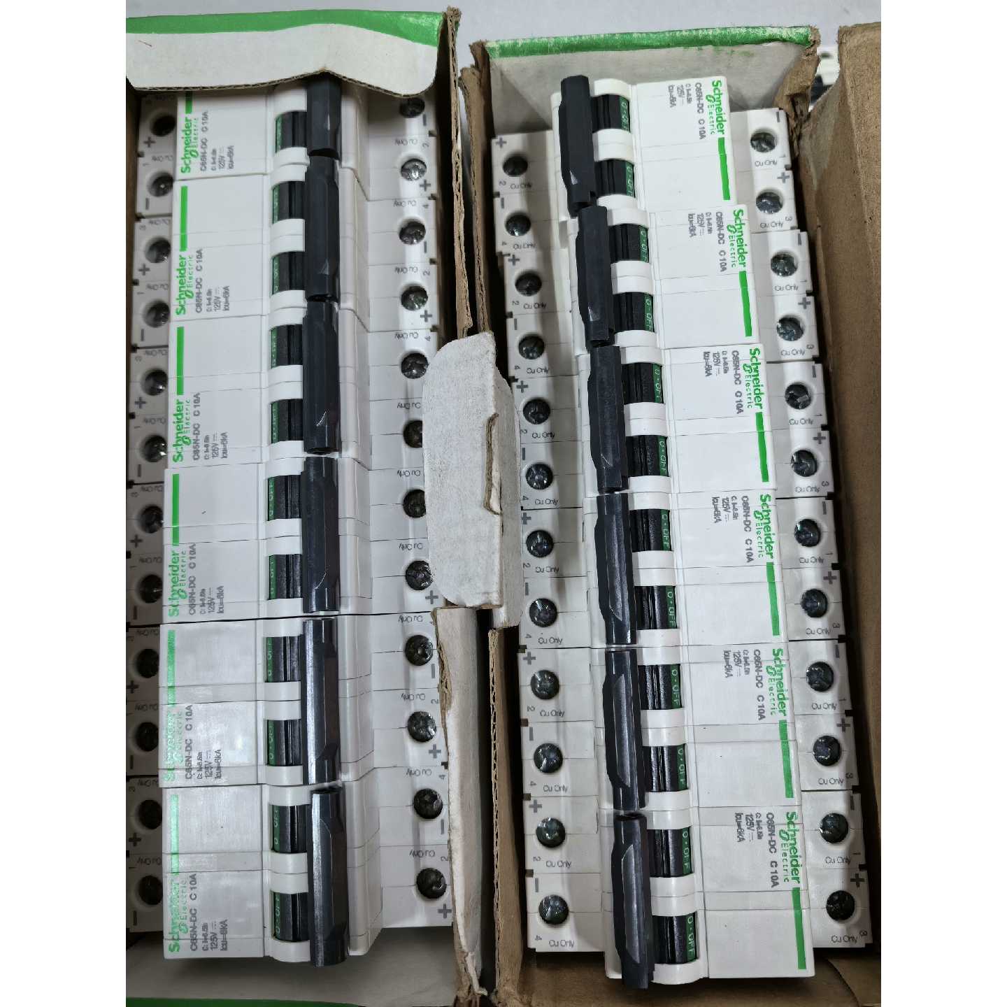 询价下单施耐德 C65N-DC直流断路器空气开关