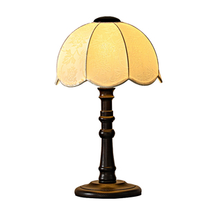 法式中古台灯卧室美式复古简约实木设计师客厅书房书桌装饰床头灯