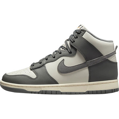 Nike/耐克正品当季新款男子休闲轻便高帮运动板鞋DM0582-001