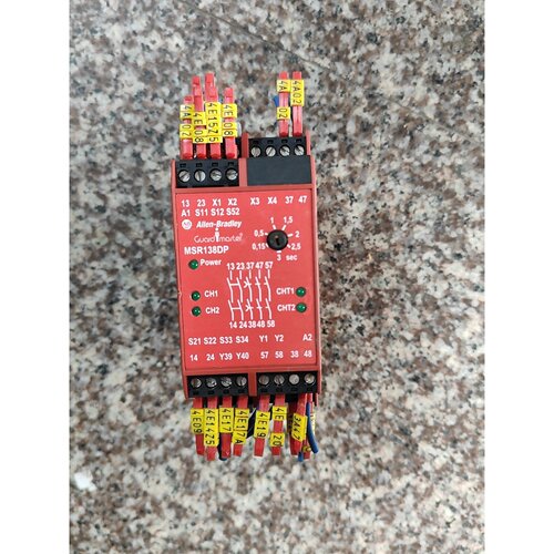 议价AB安全继电器MSR138DP440RM23143拆维修