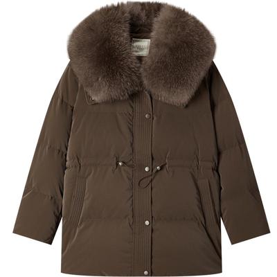 爱居兔高级感羽绒外套女冬季新款简约大气时尚羽绒服