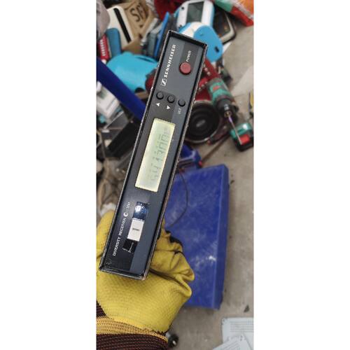 议价森海赛尔无线话筒接收器EW100与ew300各一台维修