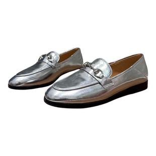 英伦风真皮乐福鞋女2026春季新黑色圆头平底一脚蹬金属扣百搭单鞋