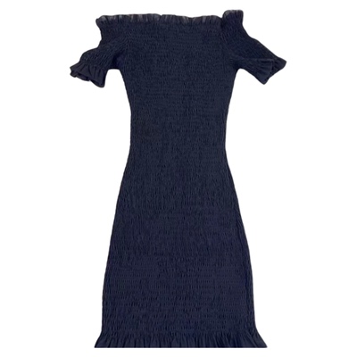 小糊兔的加长版纯黑色经典小黑裙