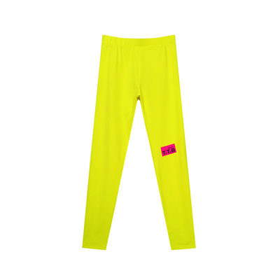 荧光黄彩色字母贴布休闲打底裤女