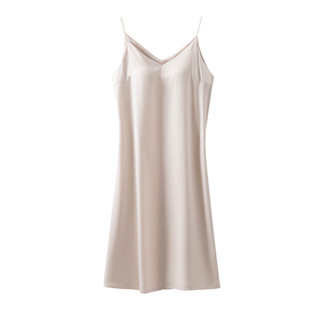 吊带连衣裙女仿真丝醋酸缎面夏季法式冰丝带胸垫黑色修身气质长裙