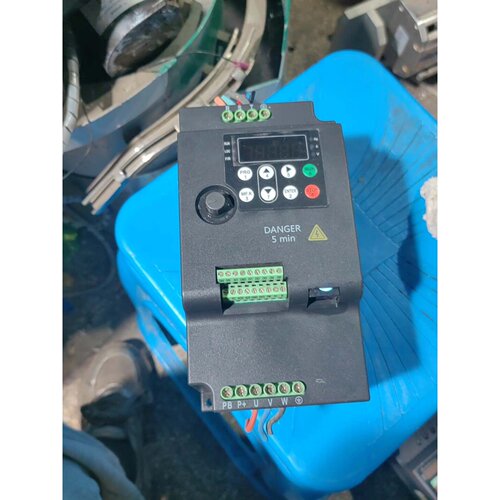 议价佛斯特变频器FST630T4ROGB拆机功能完好成维修