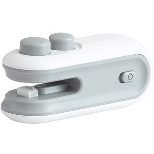 轻轻划过就封住了迷你零食封口机充电式小型家用保鲜塑料袋密封器