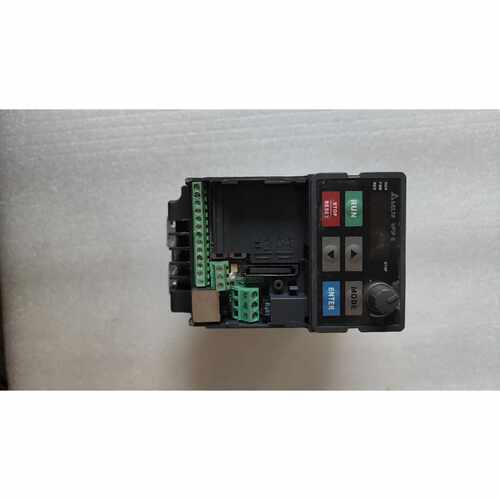 V007E43A 变频器0.75KW 380V ,实-询价