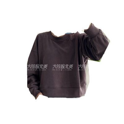 宽松舒适短款卫衣lululemon