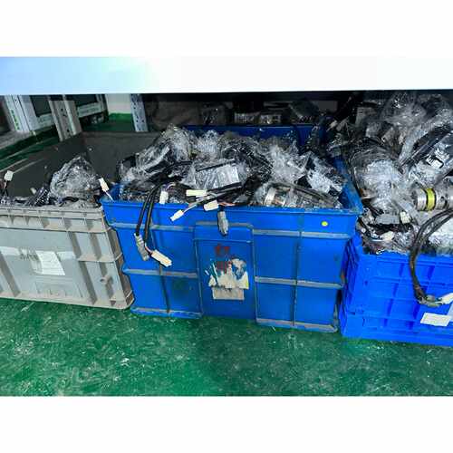 溢价-SGMMS-01ADC6S安川电机，100W，成色漂
