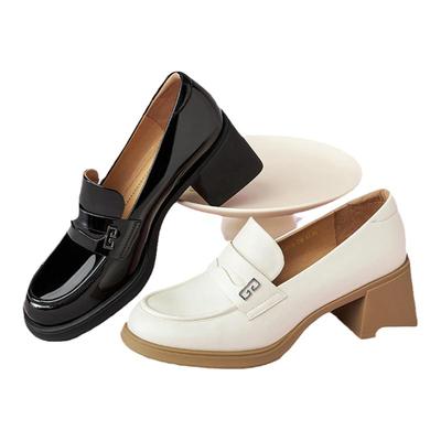 百思图春夏商场新款英伦风亮面乐福鞋小皮鞋粗跟女单鞋A2389CA4