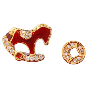 红色锆石小马钱币耳钉女独特漂亮耳饰品2026新款爆款精致小巧耳环