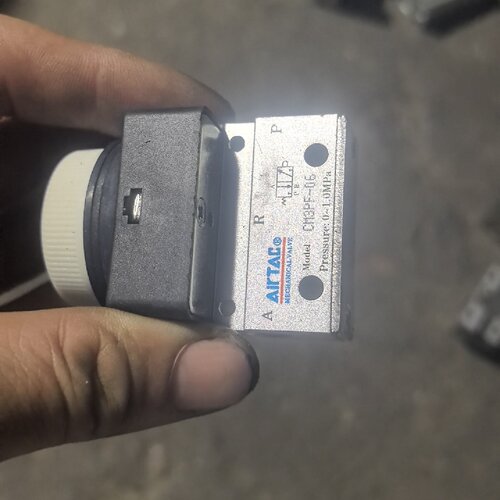议价亚德客气动阀CM3PF05压力范围01.0MPa拆机维修