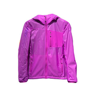 安踏冠军户外2026春季女士轻量休闲风保暖梭织上衣外套162610622