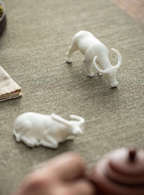 精品手工德化白瓷动物牛迷你招财摆件中式办公室桌面装饰品小摆设