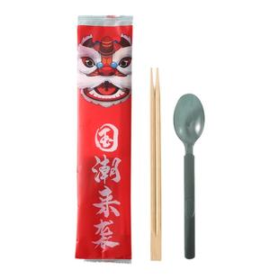 一次性美式勺筷子四件套餐包国潮外卖拌饭磨砂硬勺叉纸巾牙签定制