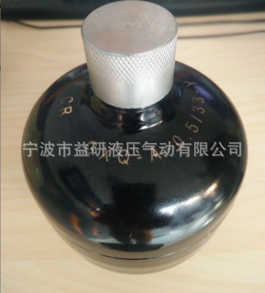 高品质厂家直供隔膜式蓄能器，GXQ-A-0.16/21-Y